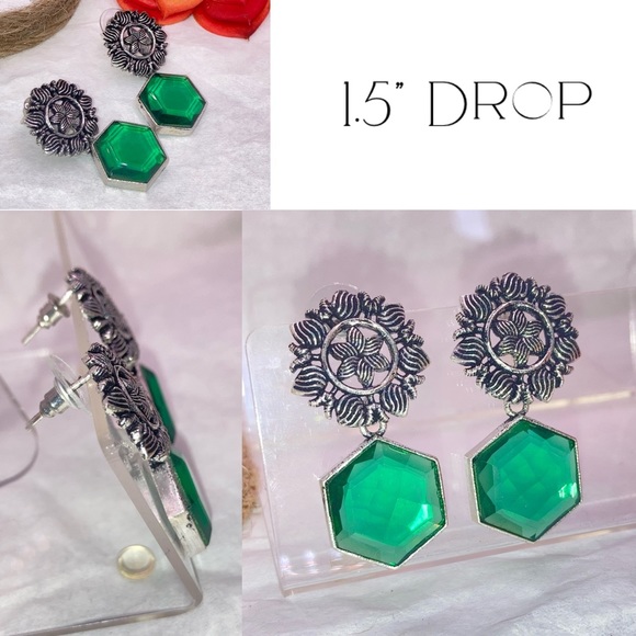 Antique Style Green Quartz Handmade Earrings - Picture 3 of 3